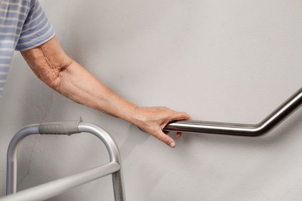 Senior Grab Bars Installation