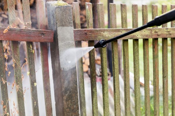 Fence Cleaning And Staining