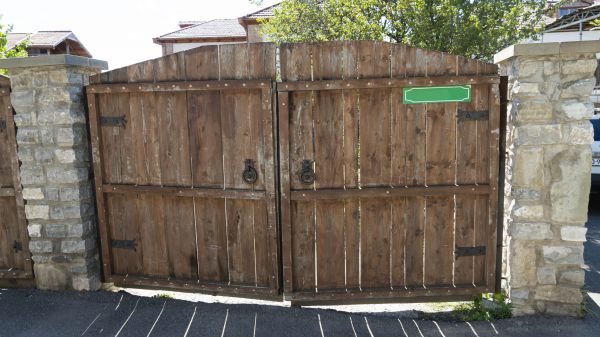 Wooden Gate Installation