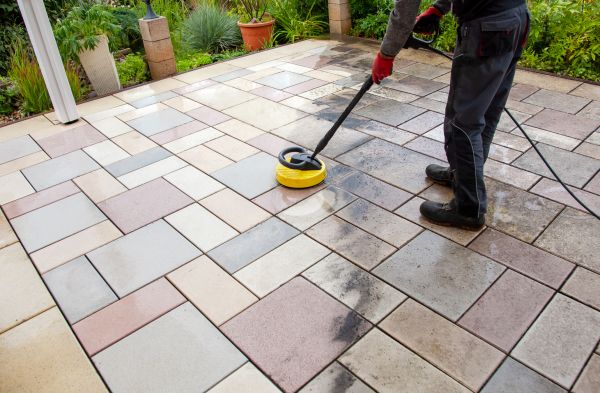 Asphalt Powerwashing