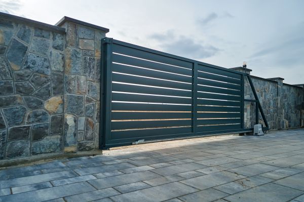 Aluminum Gate Installation