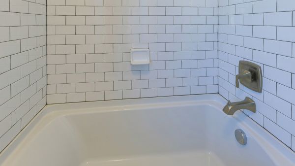 Bathtub Caulking