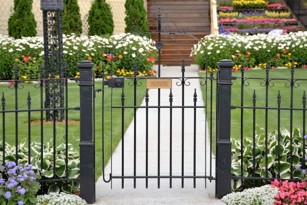 Aluminum Gate Installation