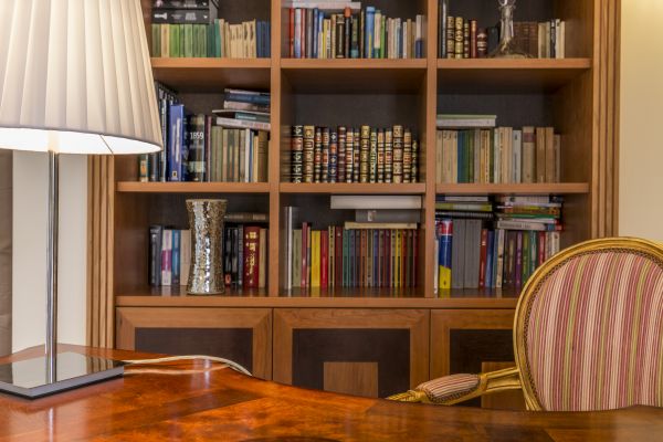 Handcrafted Bookcase Service