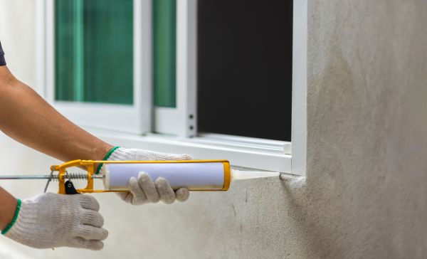 Bathtub Caulking