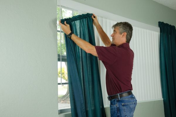 Curtain Fixture Installation