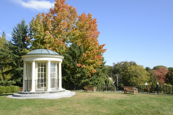 Round Gazebo Installation