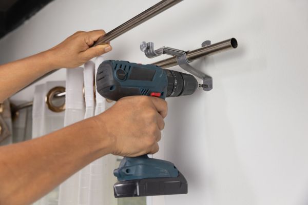 Curtain Hanging Service
