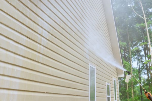 Aluminum Siding Cleaning