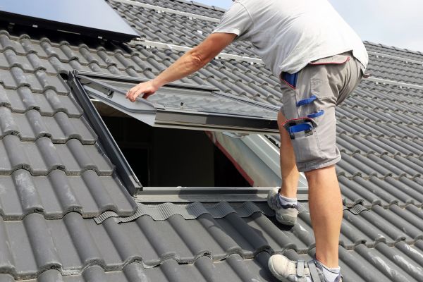 Flat Roof Skylight Sealing