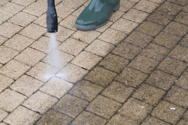 Asphalt Powerwashing