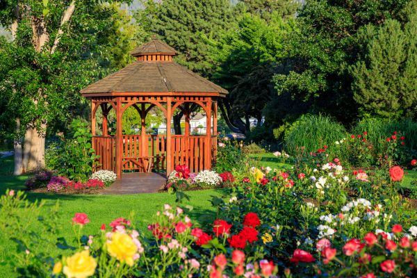 Yard Gazebo Building