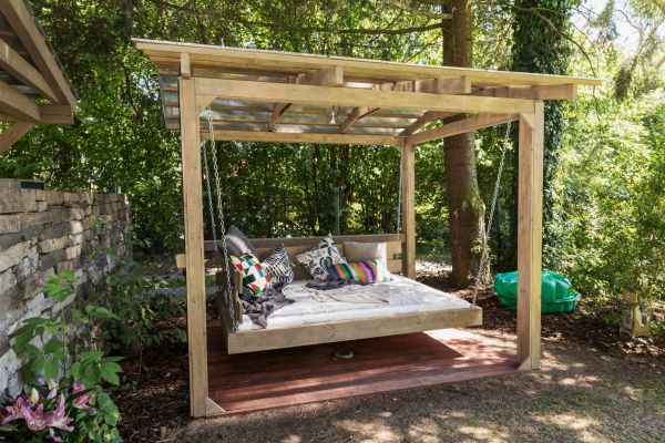 Outdoor Pergola Assembly