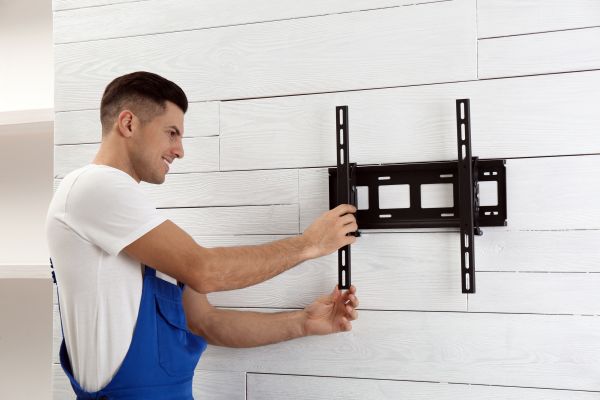 Plasma TV Wall Bracket Install