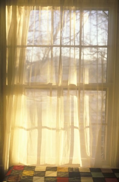 Curtain Hanging Service