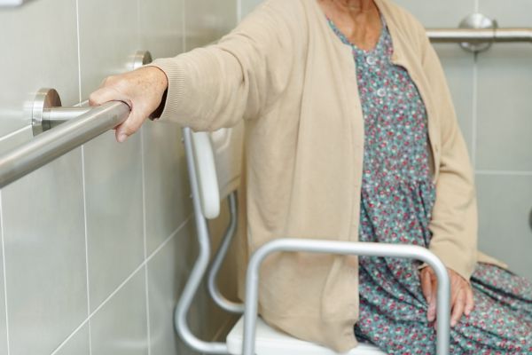 Bathroom Grab Bar Installation