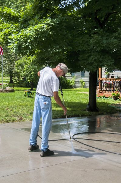 Asphalt Powerwashing