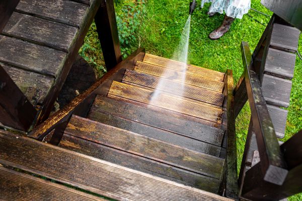 Cedar Siding Washing