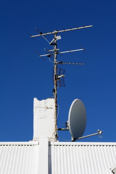 Roof Antenna Repair