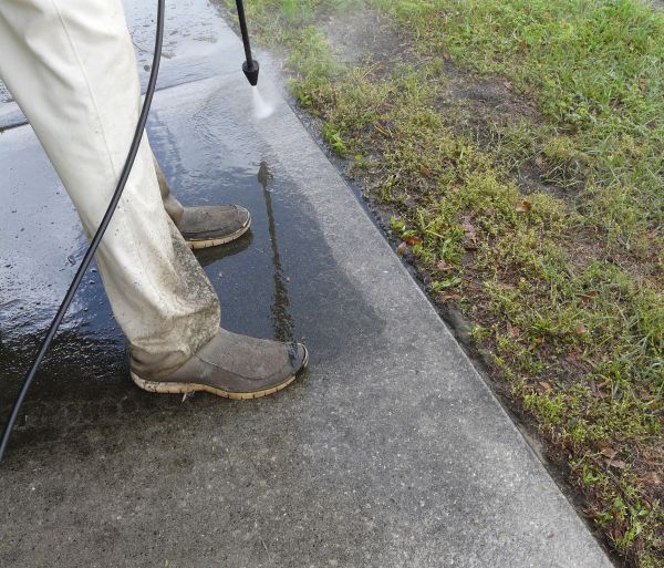 Concrete Driveway Cleaning
